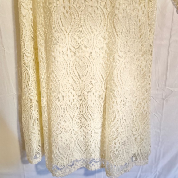 Cold Shoulder Blouse - Picture 5 of 9